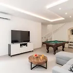فيلة Mykonos بلايا بلانكا