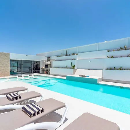 فيلة Mykonos بلايا بلانكا