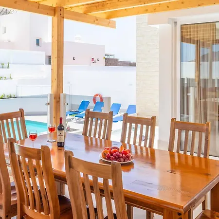 Mykonos * بلايا بلانكا